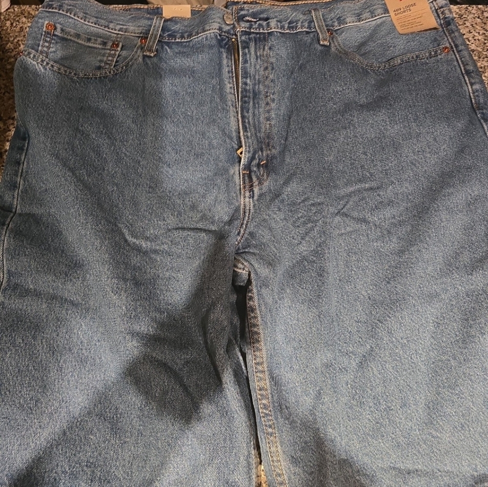Levi 469 loose shorts 42 NWT light blue